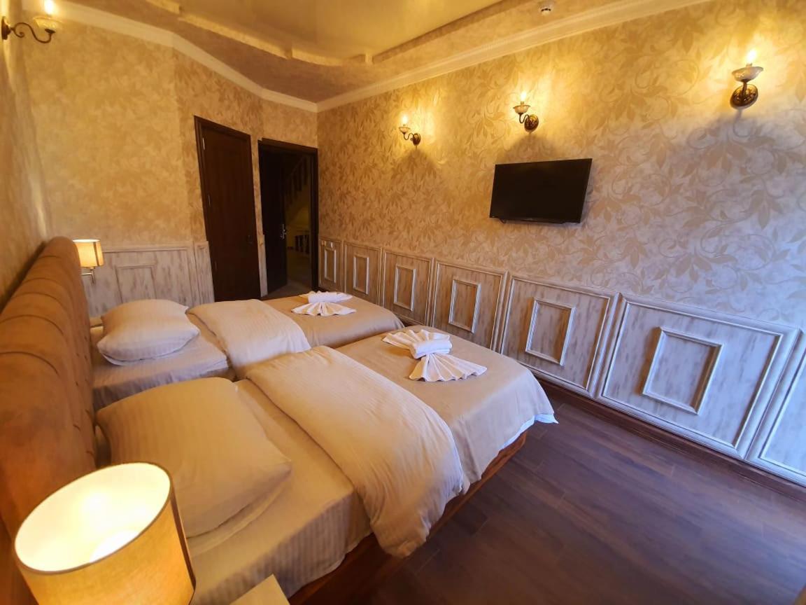 Melini Boutique Hotel Batumi Exteriör bild