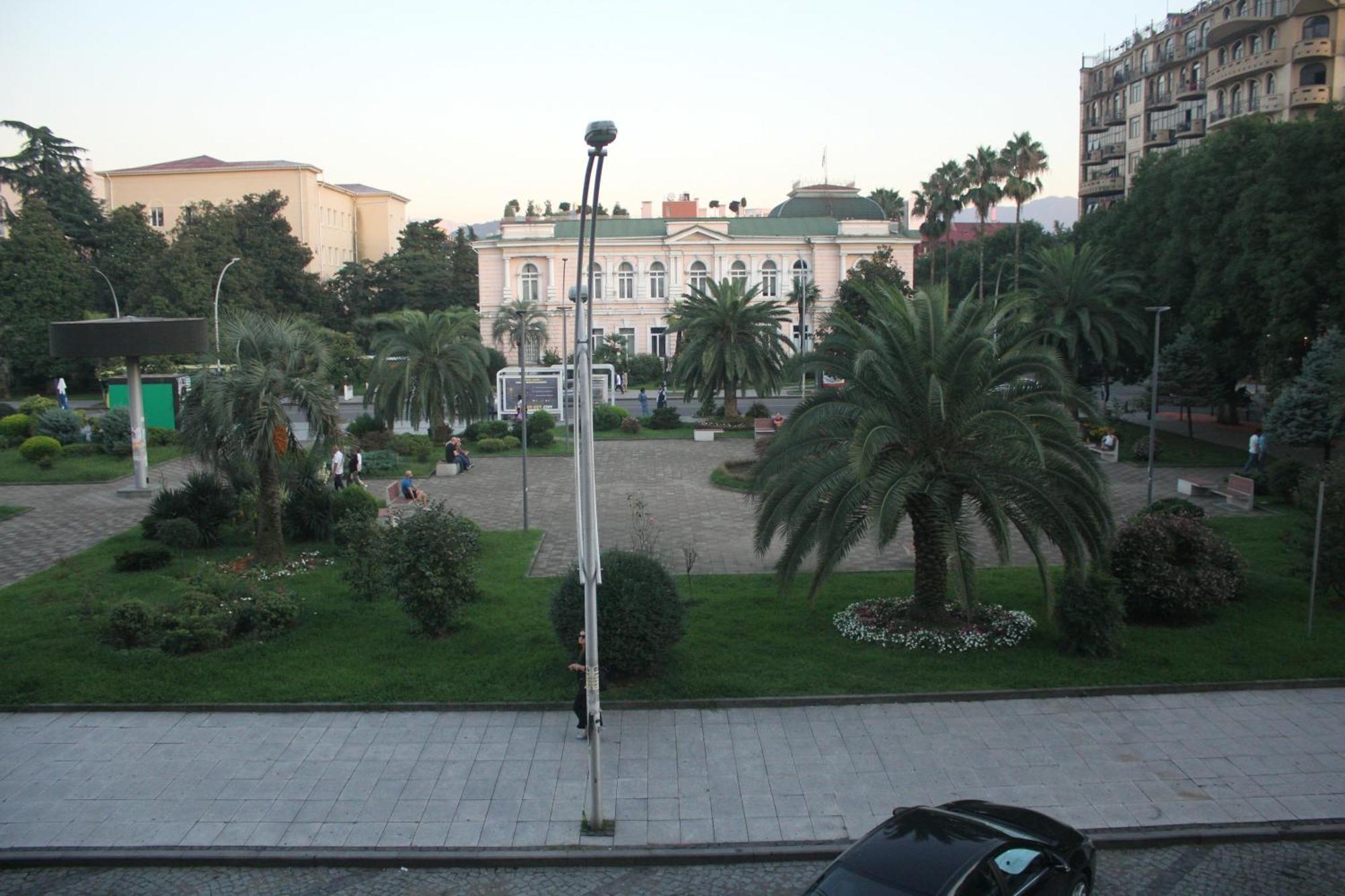 Melini Boutique Hotel Batumi Exteriör bild